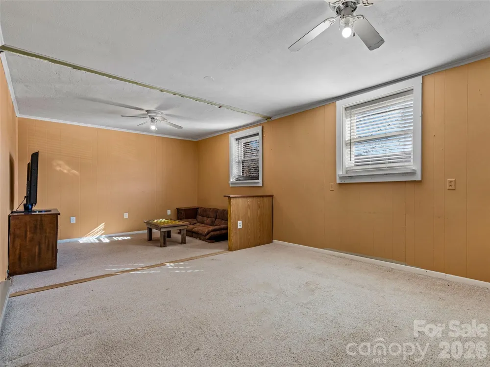 204 Sutton Avenue Black Mountain, NC 28711