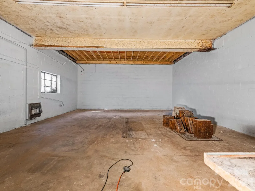 204 Sutton Avenue Black Mountain, NC 28711