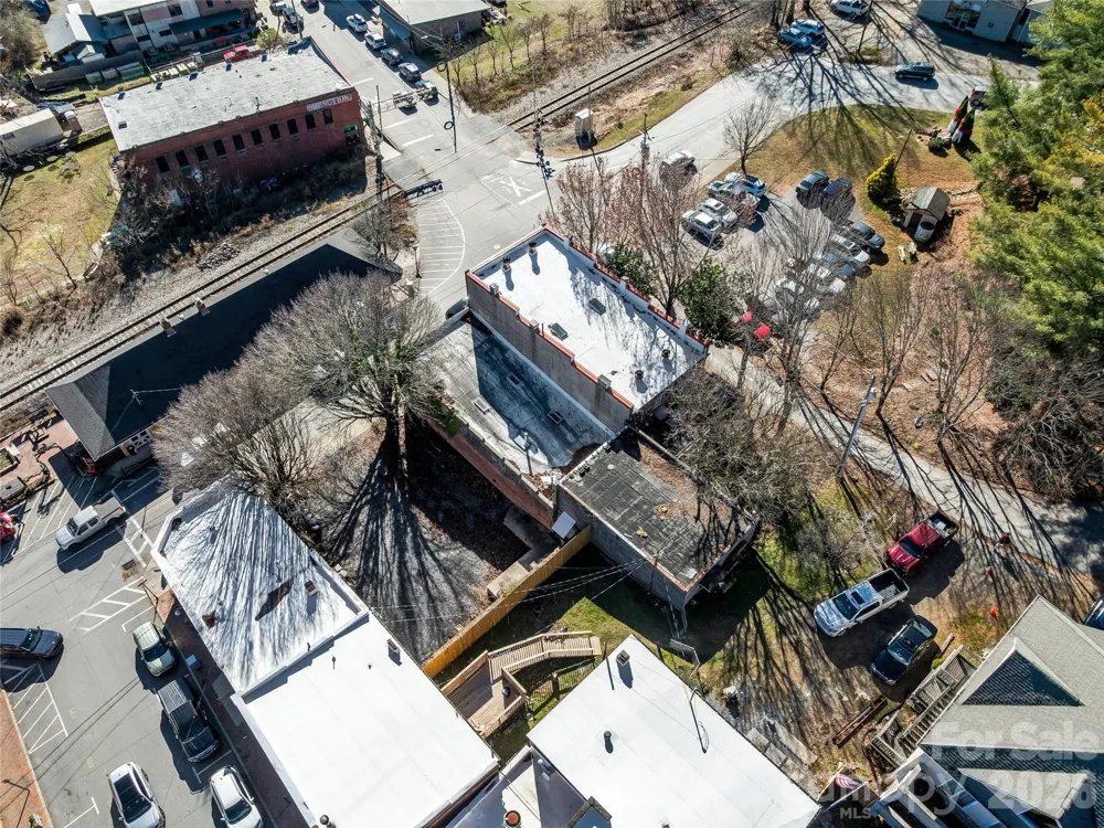 204 Sutton Avenue Black Mountain, NC 28711