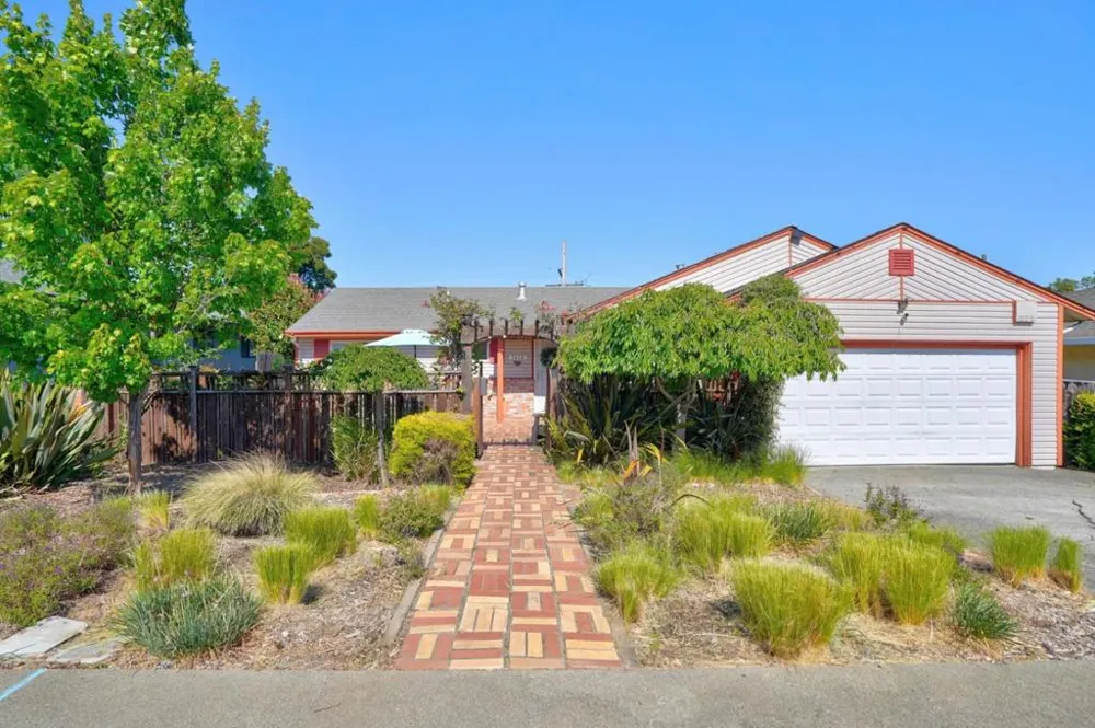 1412 Lassen Street Vallejo, CA 94591