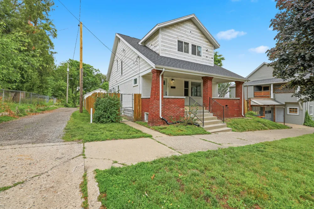 249 Fairbanks NE Street Grand Rapids, MI 49503