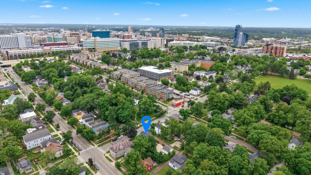 249 Fairbanks NE Street Grand Rapids, MI 49503