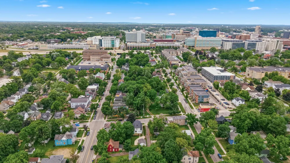 249 Fairbanks NE Street Grand Rapids, MI 49503