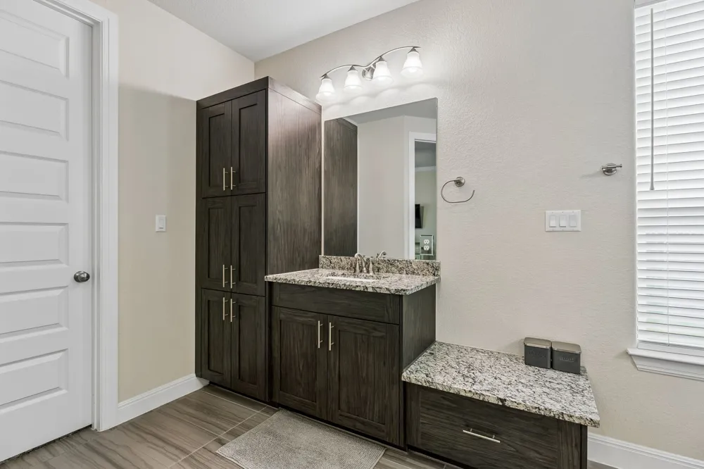 238 Arapaho Drive Kyle, TX 78640
