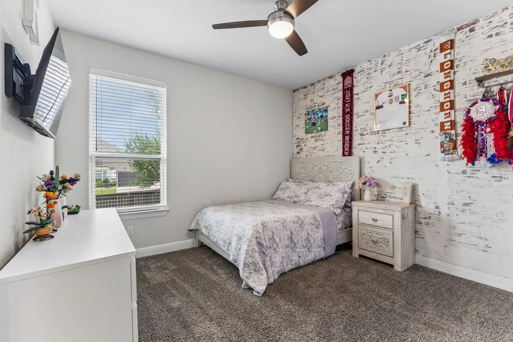 238 Arapaho Drive Kyle, TX 78640