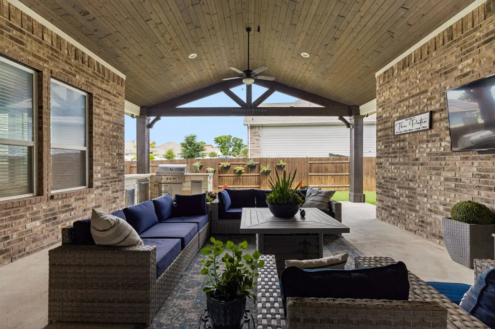 238 Arapaho Drive Kyle, TX 78640