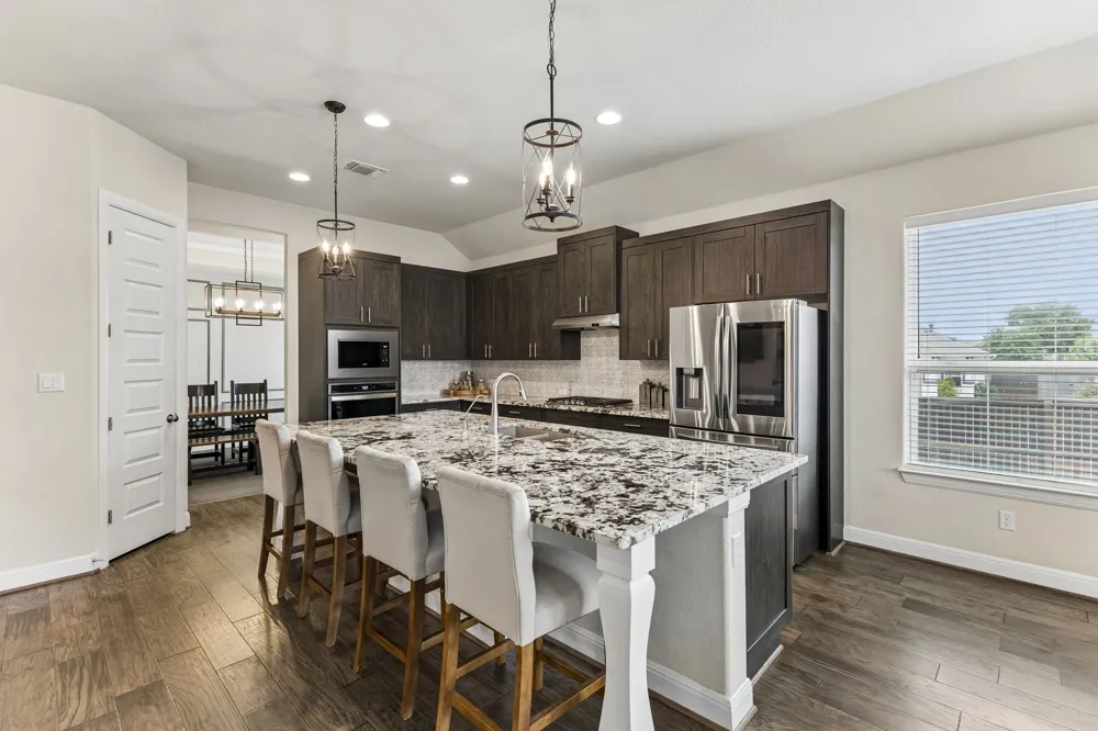 238 Arapaho Drive Kyle, TX 78640