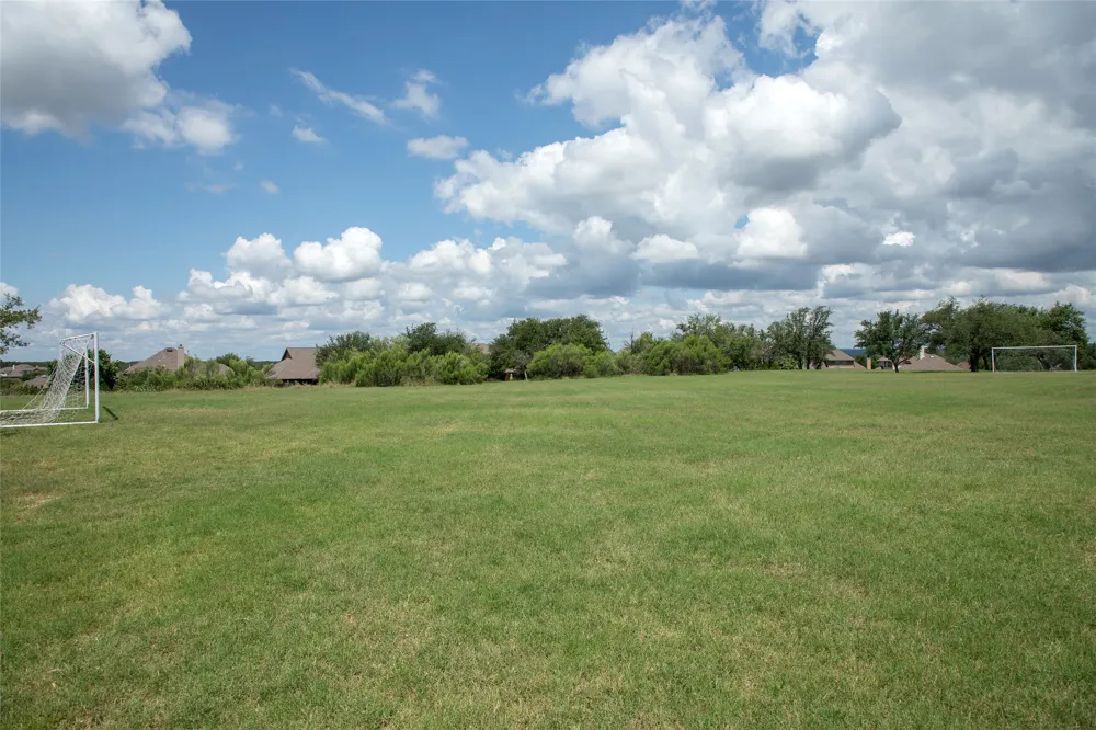 6808 Cliff Rose Drive Spicewood, TX 78669