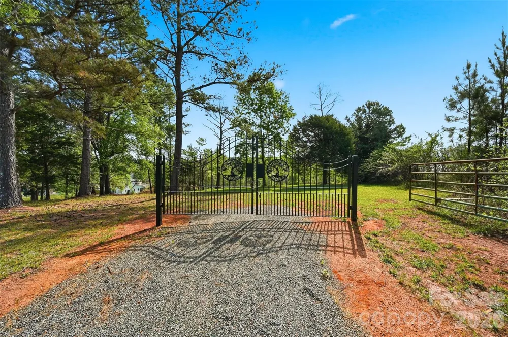 5411 Icard Ridge Road Hickory, NC 28601