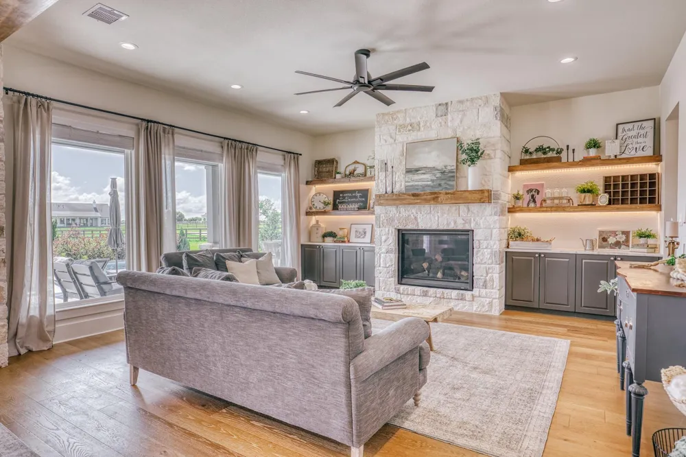 1064 Chapel View Lane Chappell Hill, TX 77426