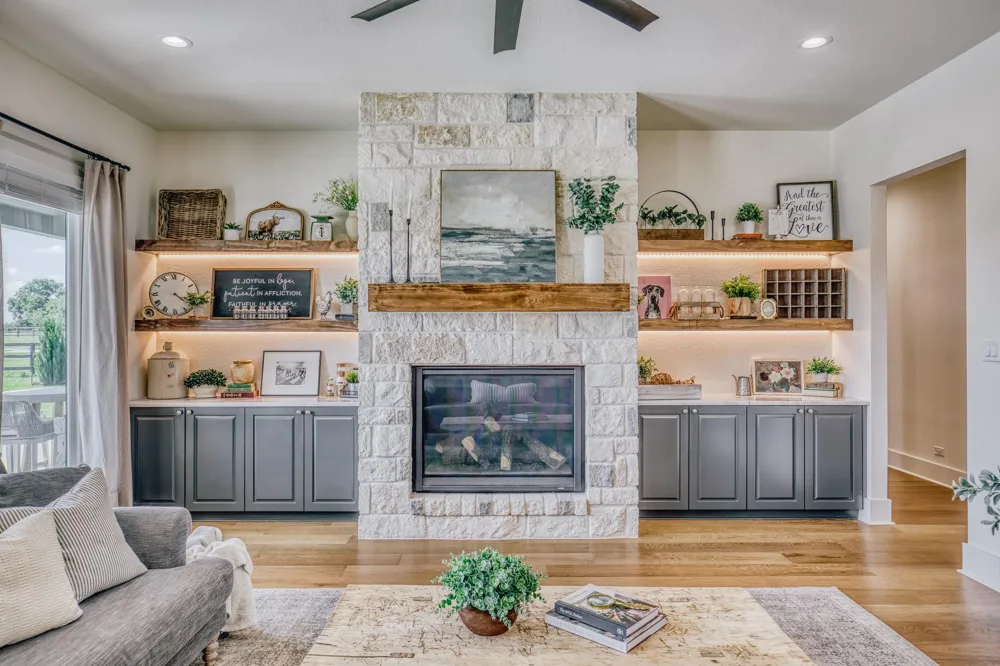 1064 Chapel View Lane Chappell Hill, TX 77426