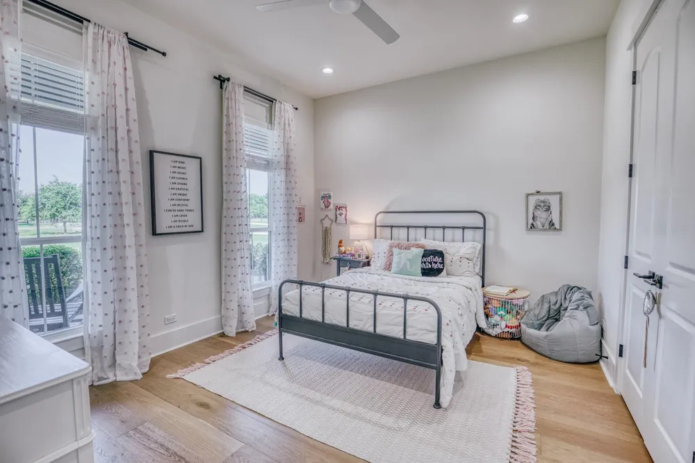 1064 Chapel View Lane Chappell Hill, TX 77426