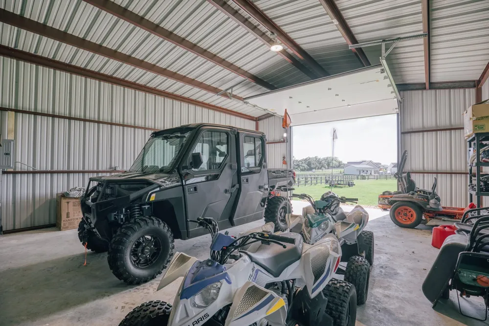 1064 Chapel View Lane Chappell Hill, TX 77426