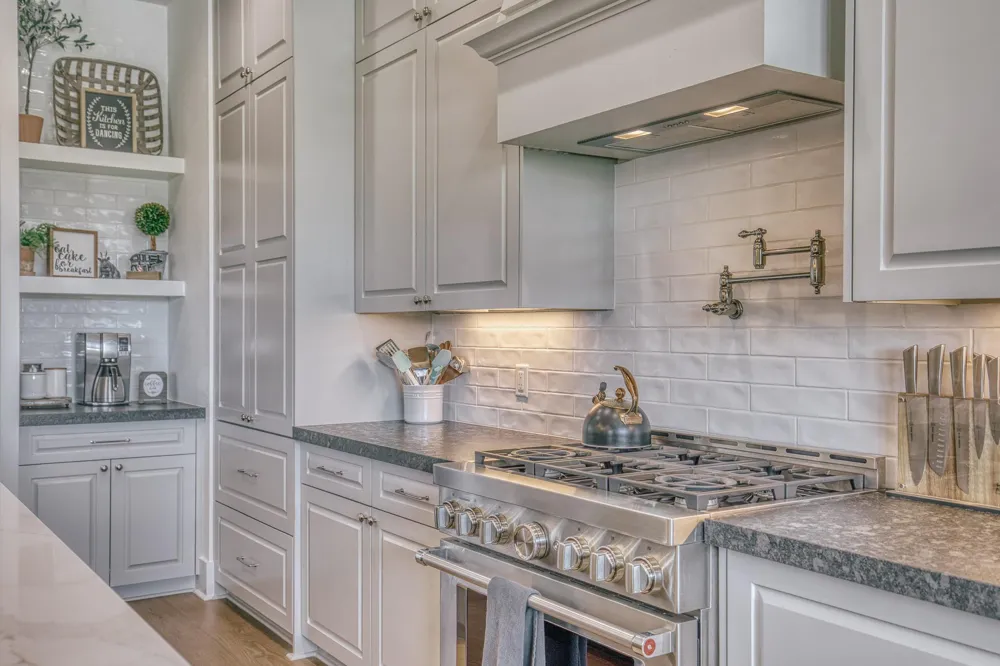 1064 Chapel View Lane Chappell Hill, TX 77426