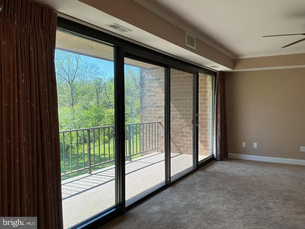 15 HERMITAGE DRIVE New Hope, PA 18938