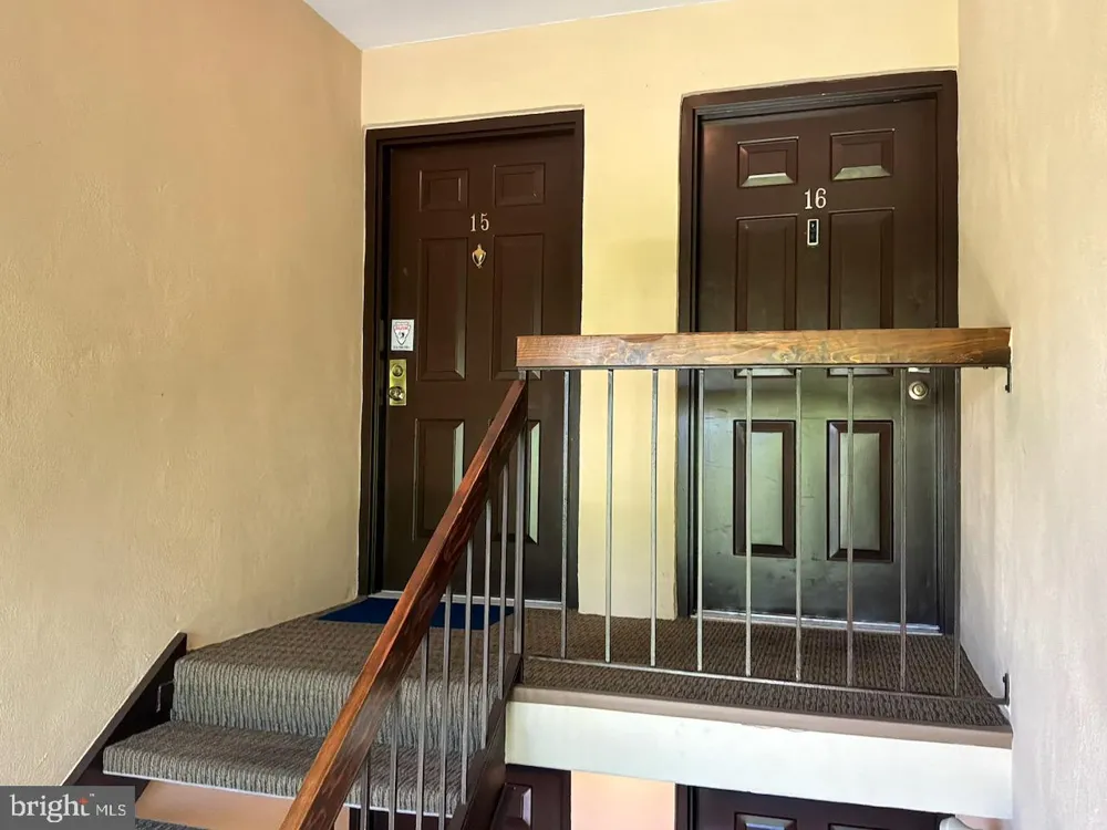 15 HERMITAGE DRIVE New Hope, PA 18938