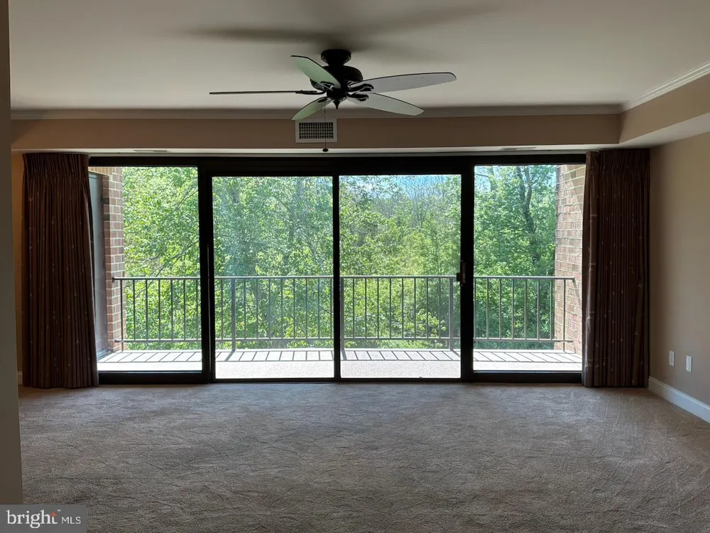 15 HERMITAGE DRIVE New Hope, PA 18938