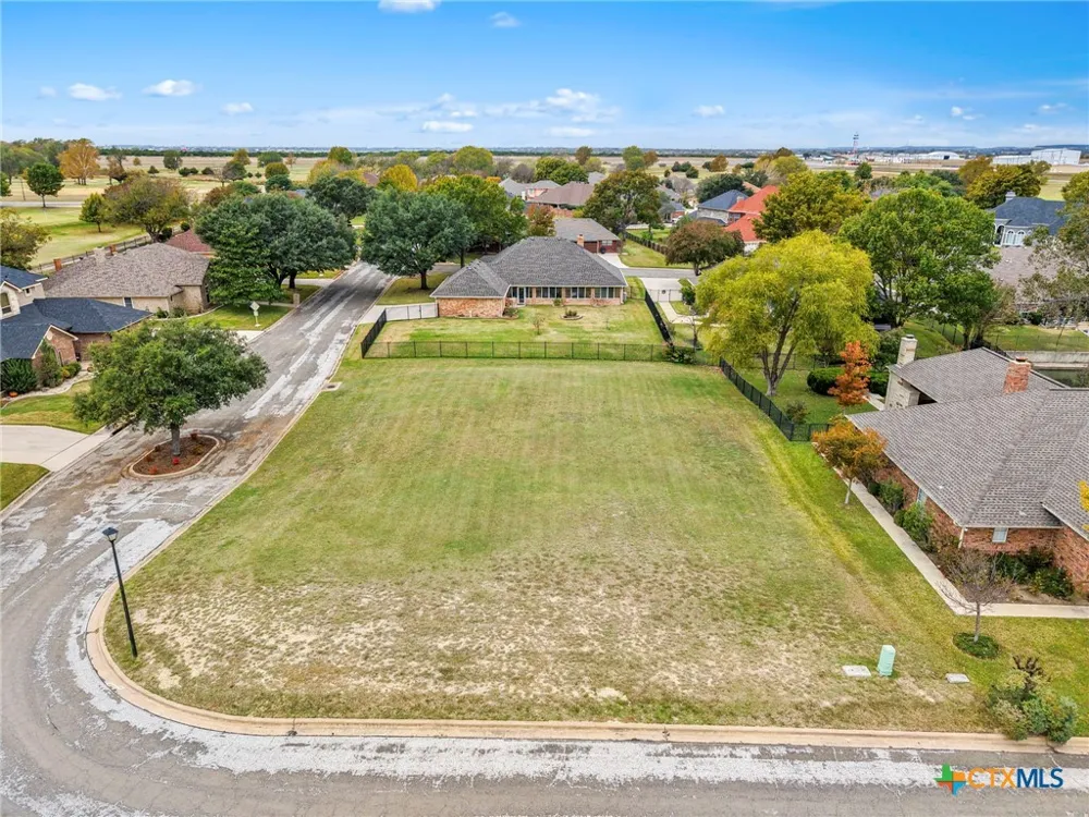 5013 Lakeshore Drive Killeen, TX 76543