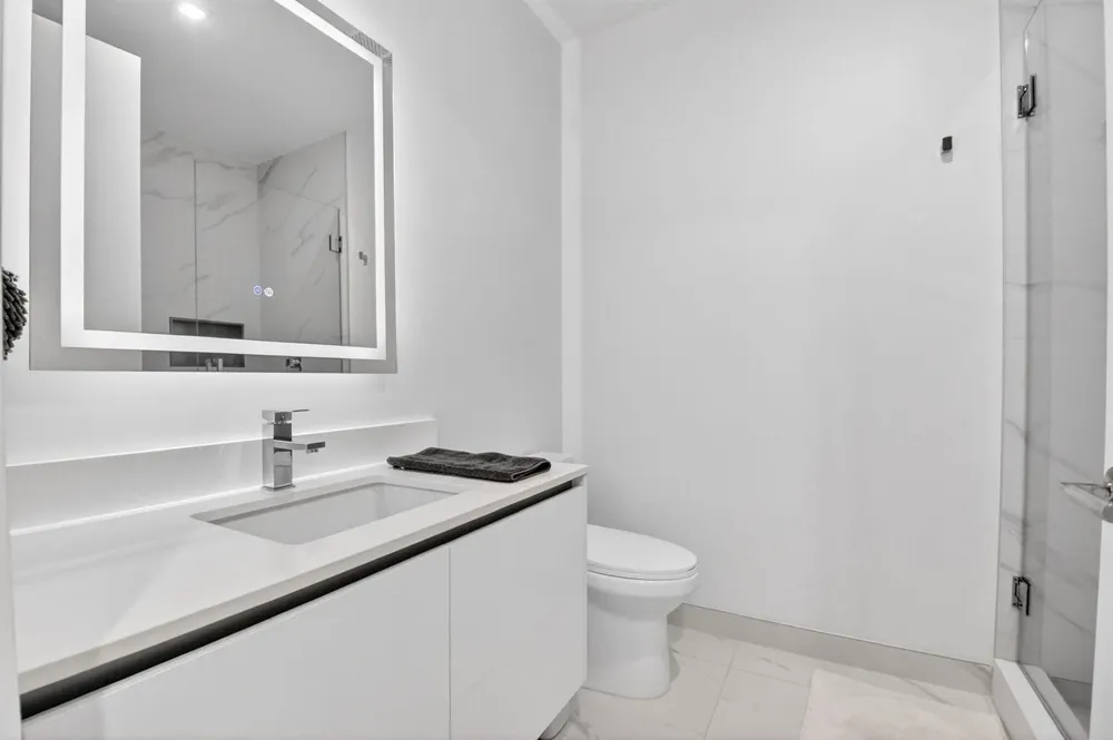 220 Lake Shore Drive #1708 Lake Park, FL 33403