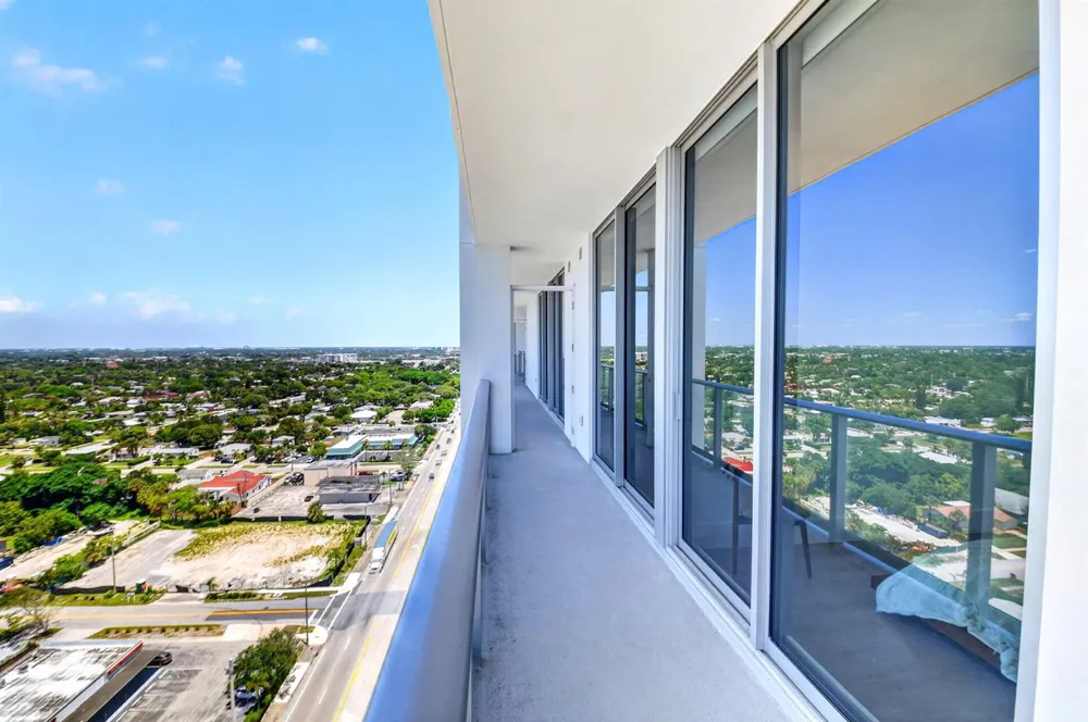 220 Lake Shore Drive #1708 Lake Park, FL 33403