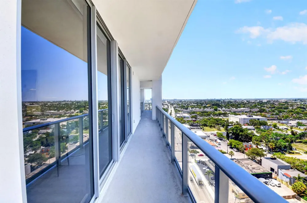 220 Lake Shore Drive #1708 Lake Park, FL 33403