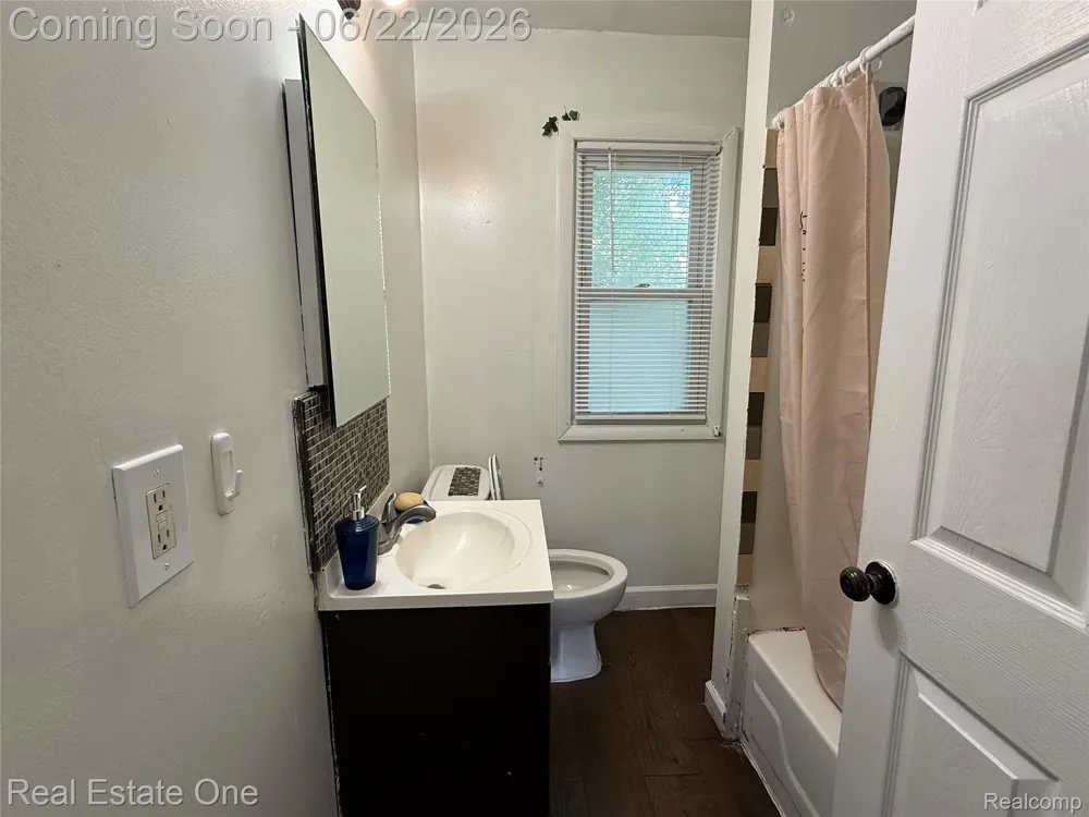 5751 DREXEL STREET Dearborn Heights City, MI 48127
