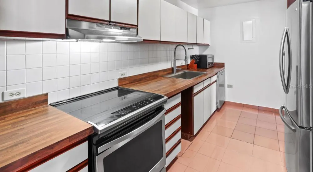2 WASHINGTON STREET #1201 San Juan, PR 00907