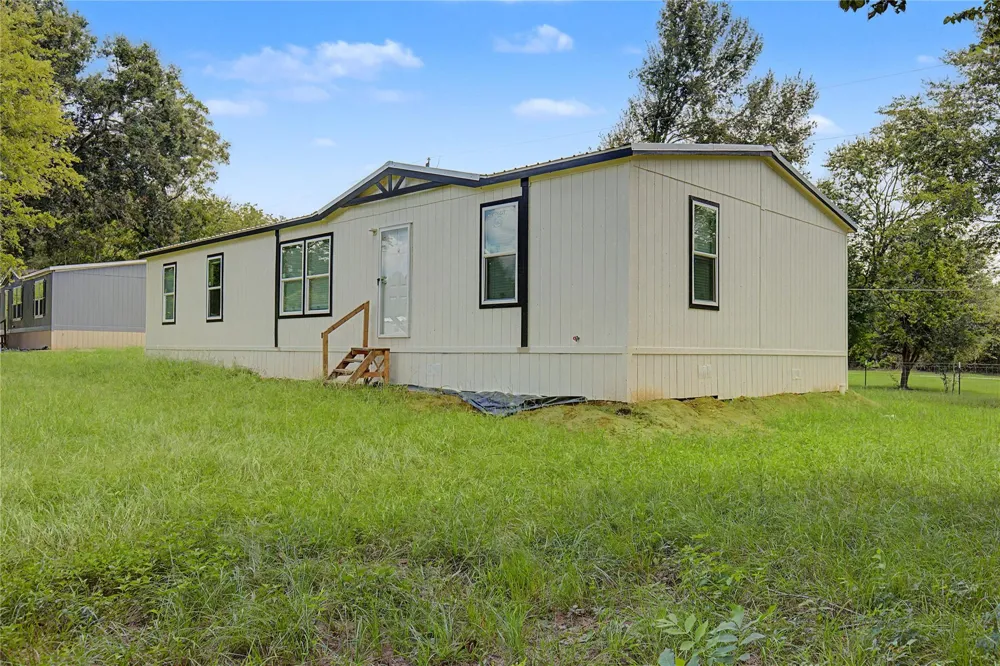 235 W Houston Street Lovelady, TX 75851