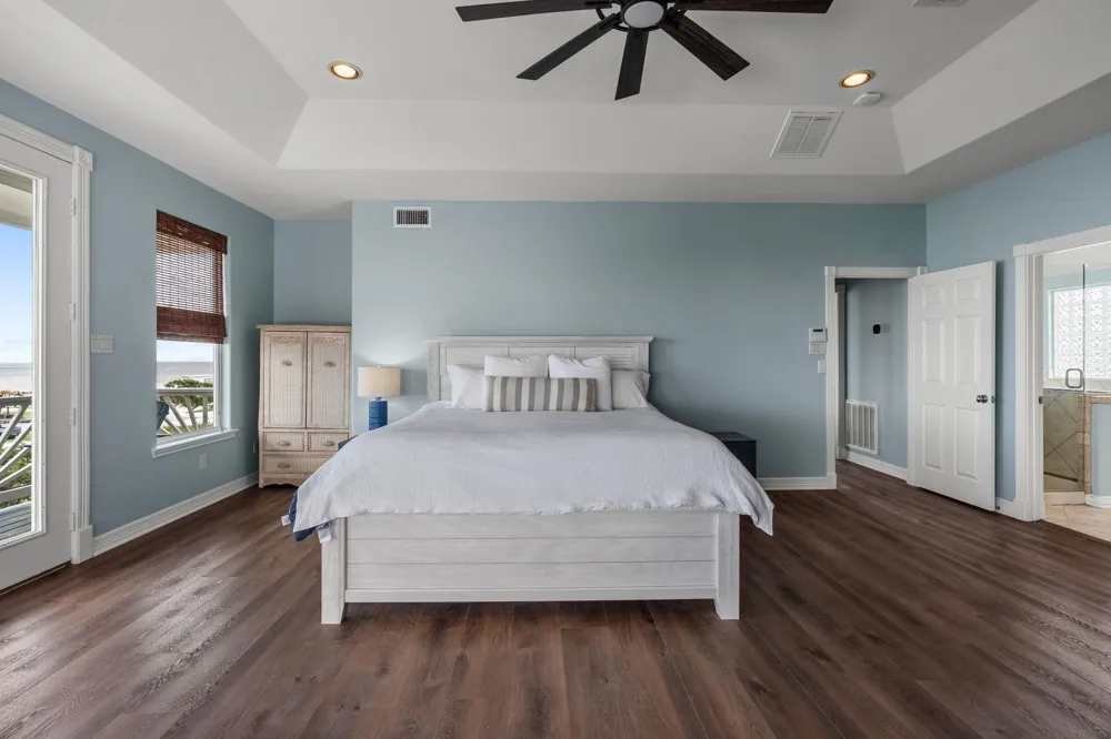 100 Avenue A San Leon, TX 77539