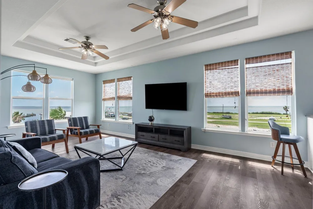 100 Avenue A San Leon, TX 77539