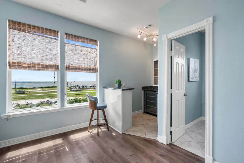 100 Avenue A San Leon, TX 77539
