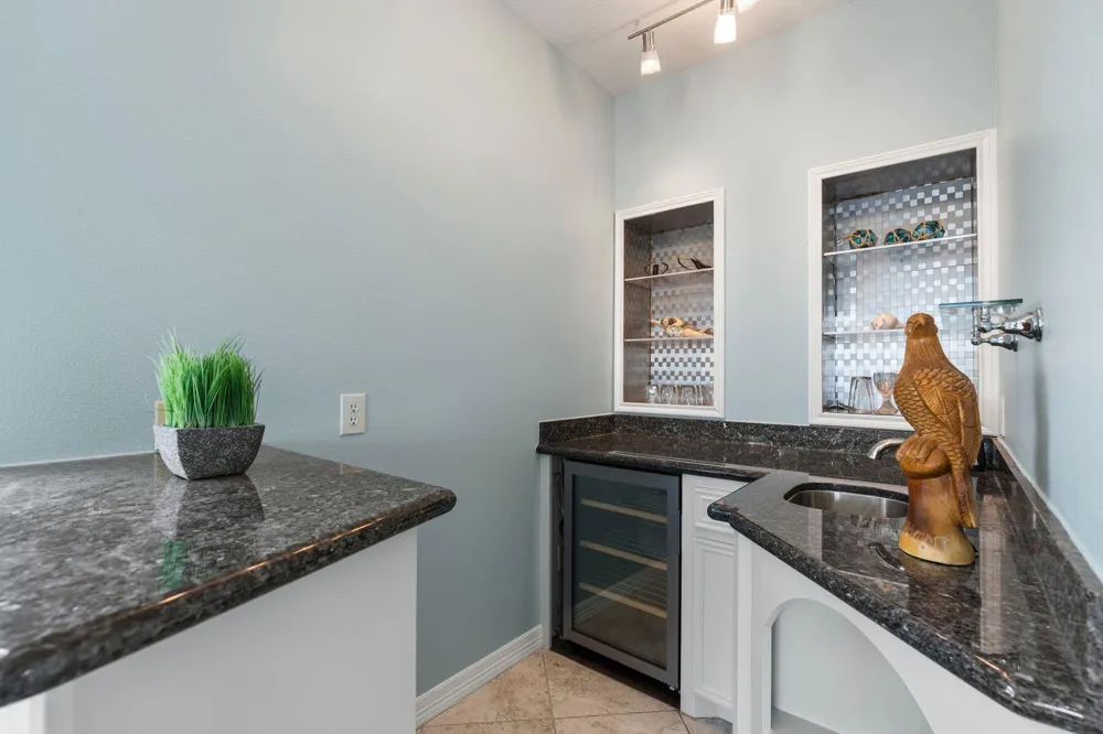 100 Avenue A San Leon, TX 77539