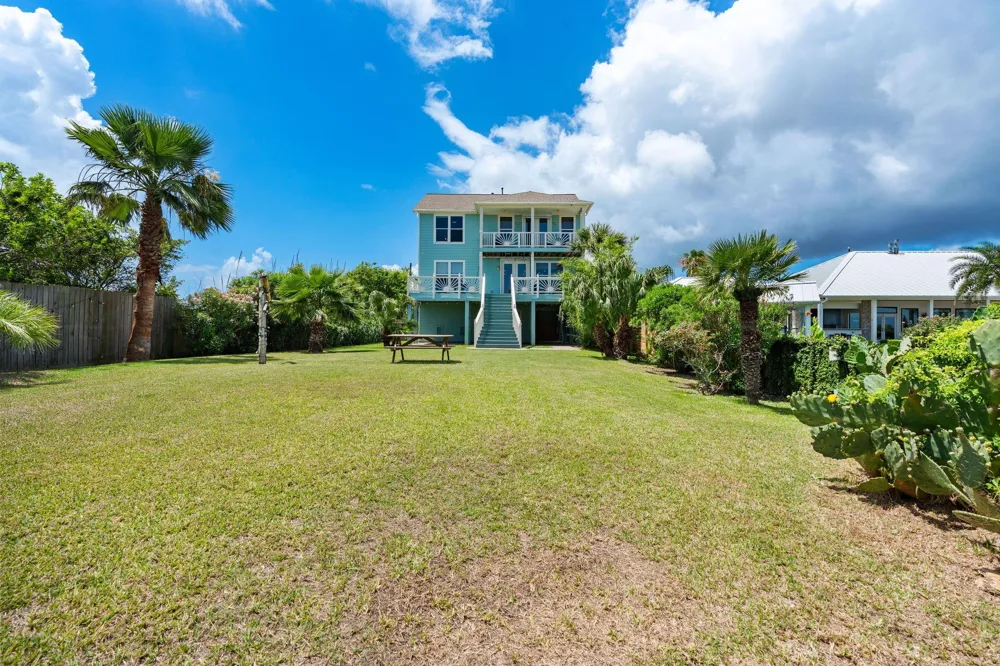 100 Avenue A San Leon, TX 77539