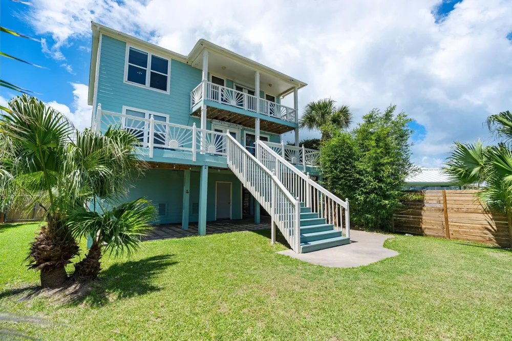 100 Avenue A San Leon, TX 77539