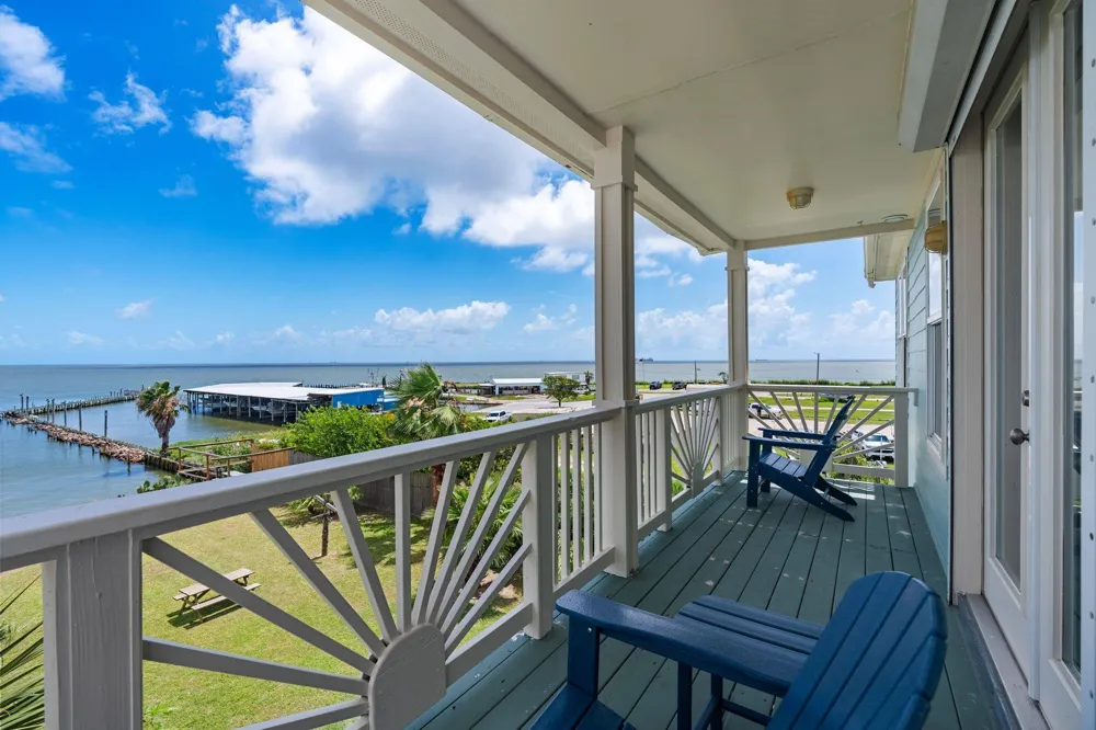 100 Avenue A San Leon, TX 77539