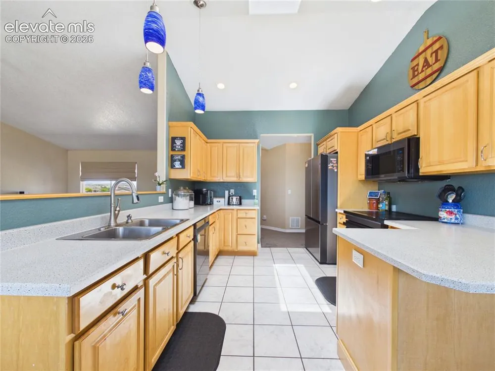 1620 W Camino De Los Ranchos Pueblo West, CO 81007