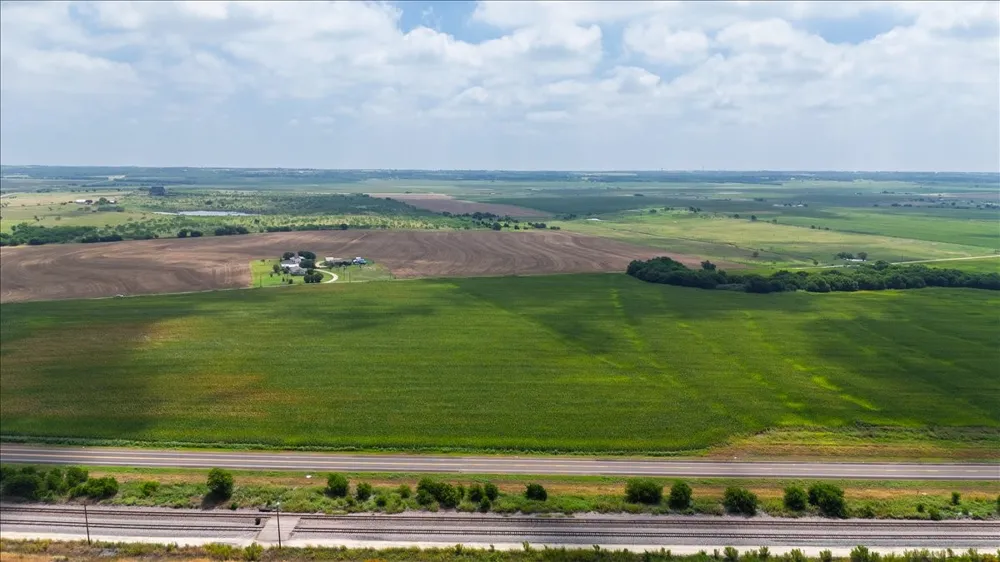 St Hwy 81 Hillsboro, TX 76645