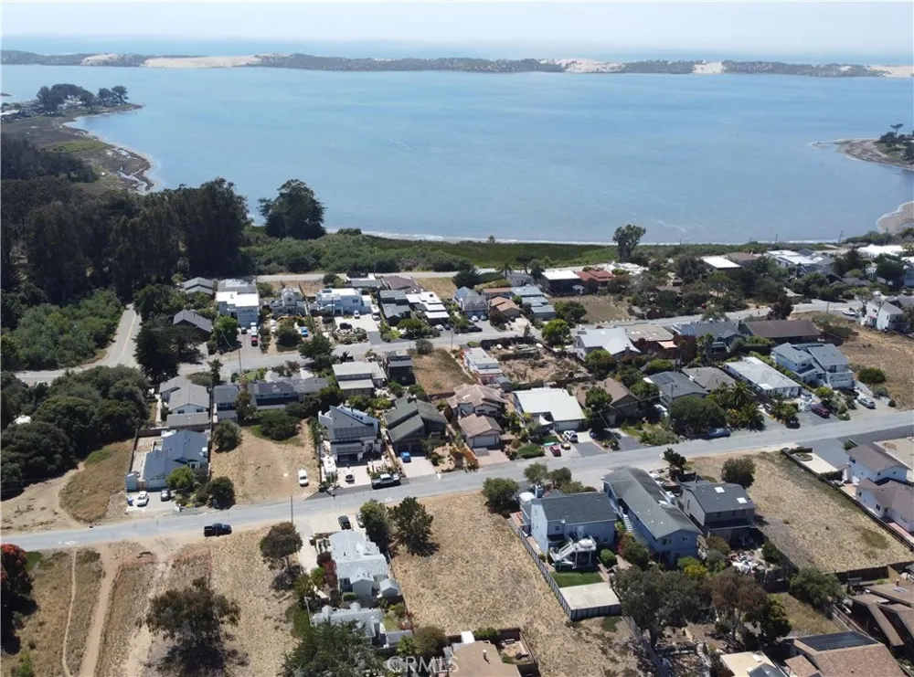 1574 5th Street Los Osos, CA 93402