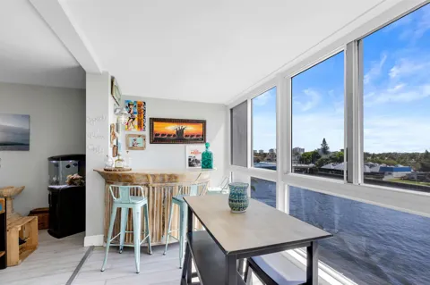 3100 NE 49th Street #503