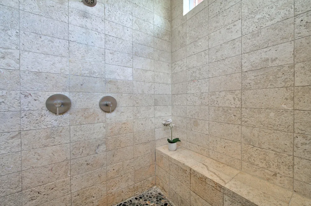 381 E Greenbriar Lane #304 Dallas, TX 75203