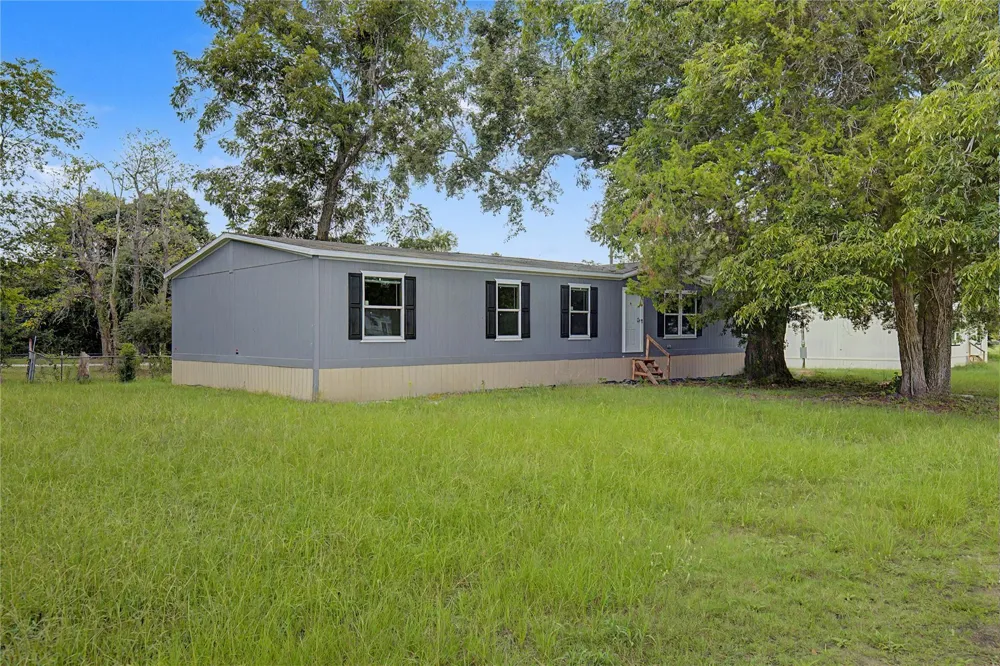 223 W Houston Street Lovelady, TX 75851