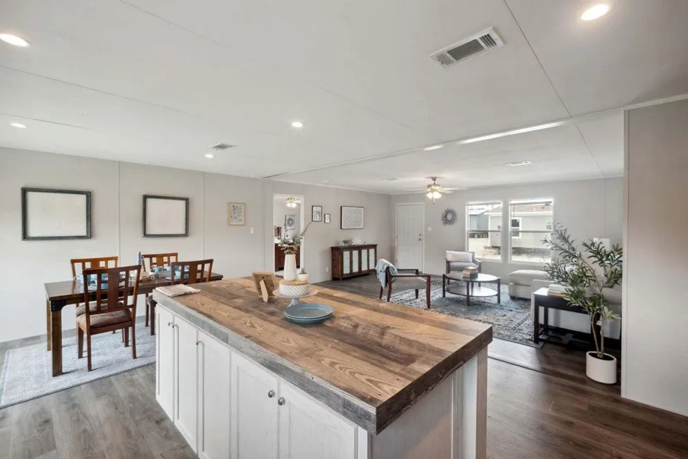 223 W Houston Street Lovelady, TX 75851