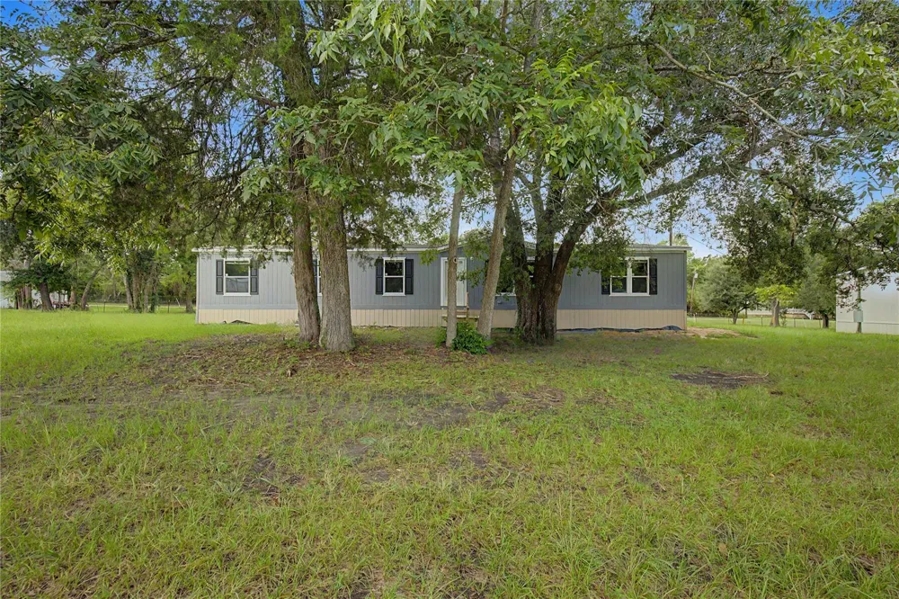 223 W Houston Street Lovelady, TX 75851