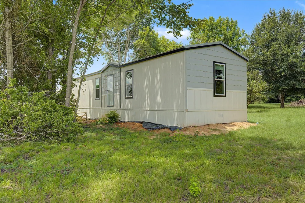 293 W Houston Street Lovelady, TX 75851