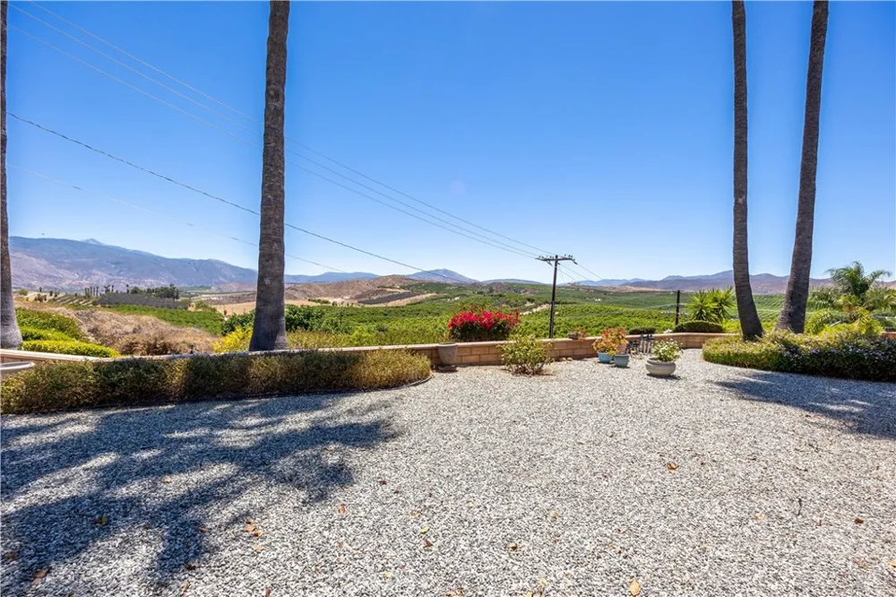 26660 Rim Hemet, CA 92544