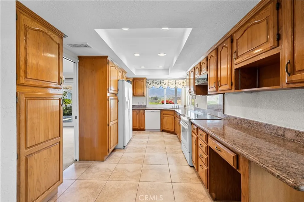26660 Rim Hemet, CA 92544