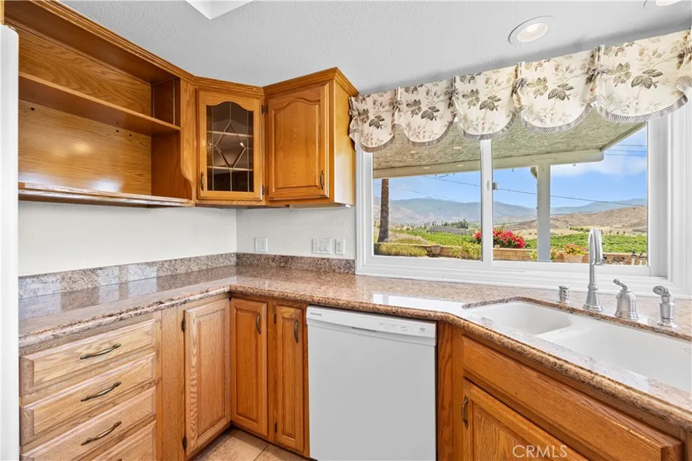 26660 Rim Hemet, CA 92544