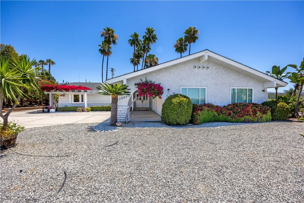 26660 Rim Hemet, CA 92544