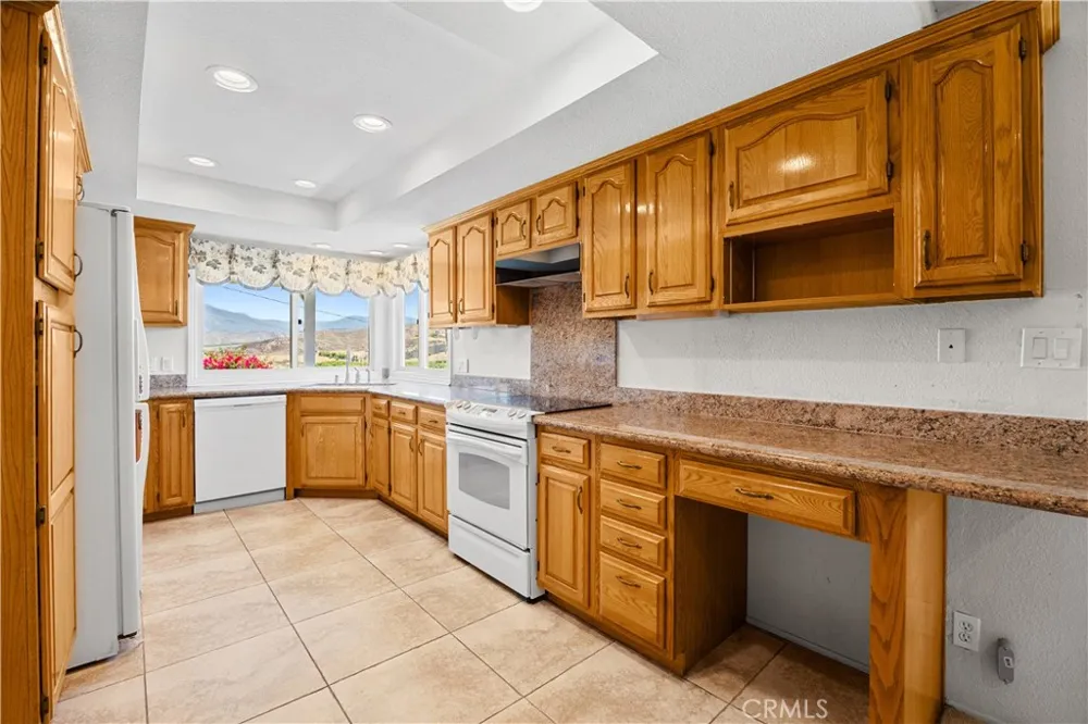 26660 Rim Hemet, CA 92544
