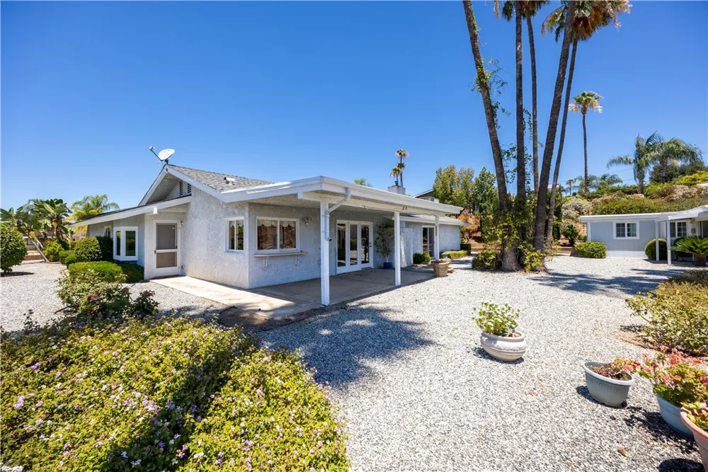 26660 Rim Hemet, CA 92544